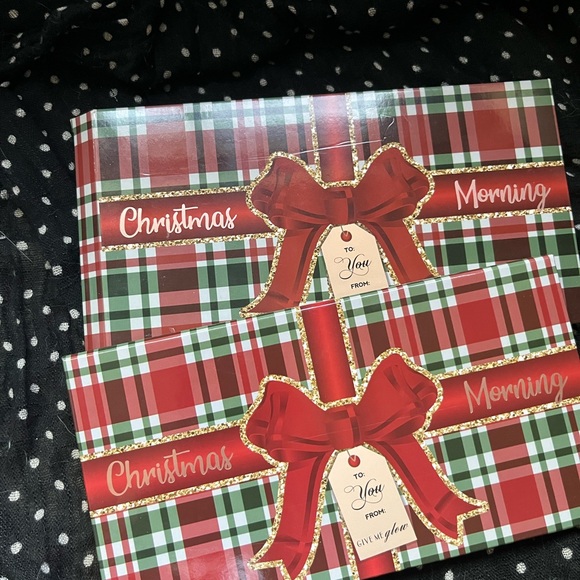 Give Me Glow Christmas Morning Palette - Picture 1 of 5